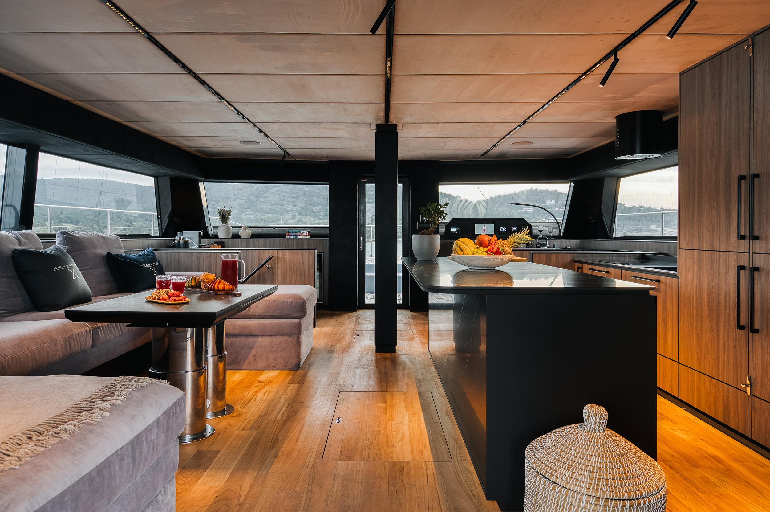 Seabarit Lx - interior